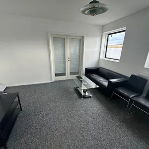 apt-airport.copenhagenhotelselect.com/
