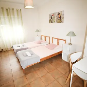 Oriente Dna Iii Appartement